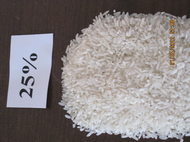 Gạo trắng hạt dài 25% tấm
